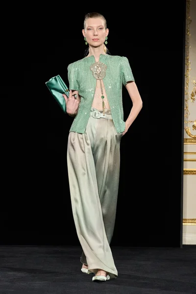 Look 54